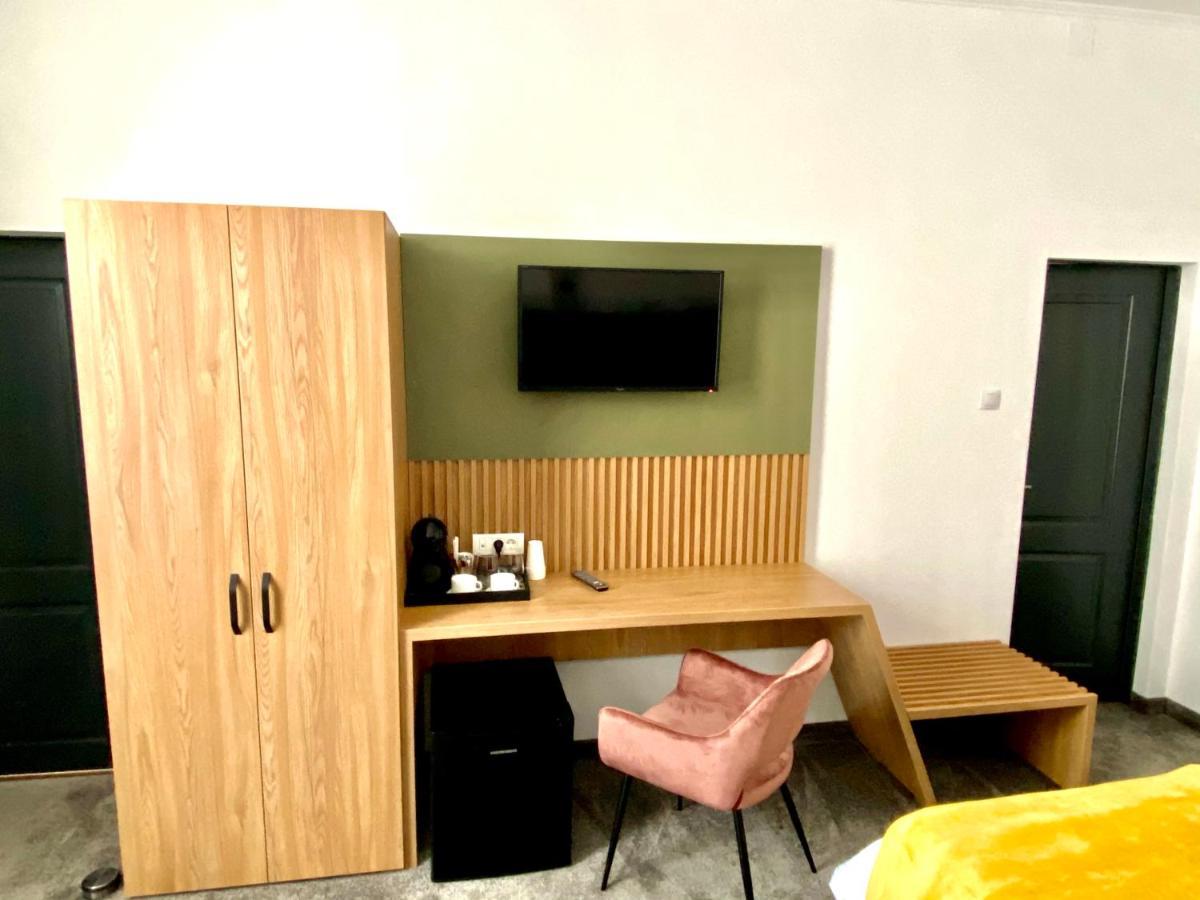 Victoria Rooms Oradea Eksteriør bilde