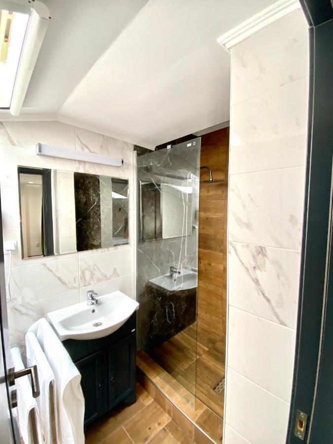 Victoria Rooms Oradea Eksteriør bilde